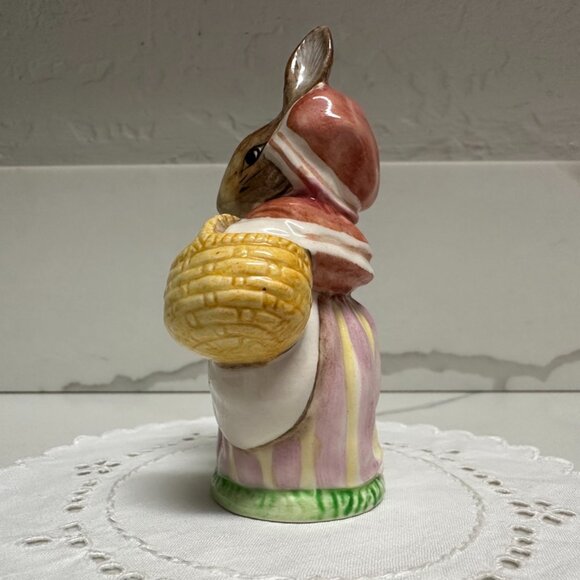 Mrs. Rabbit BEATRIX POTTER ceramic figurine 1951 - Picture 4 of 9